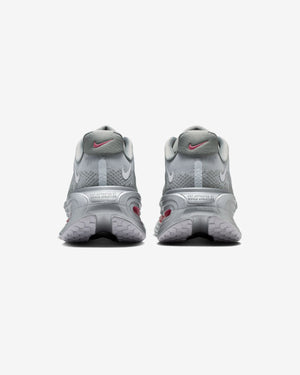NIKE WMNS VOMERO PREMIUM - GEYSER GREY/ METALLIC SILVER – Undefeated