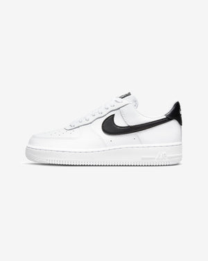 NIKE WOMEN'S AIR FORCE 1 '07 - WHITE/ BLACK