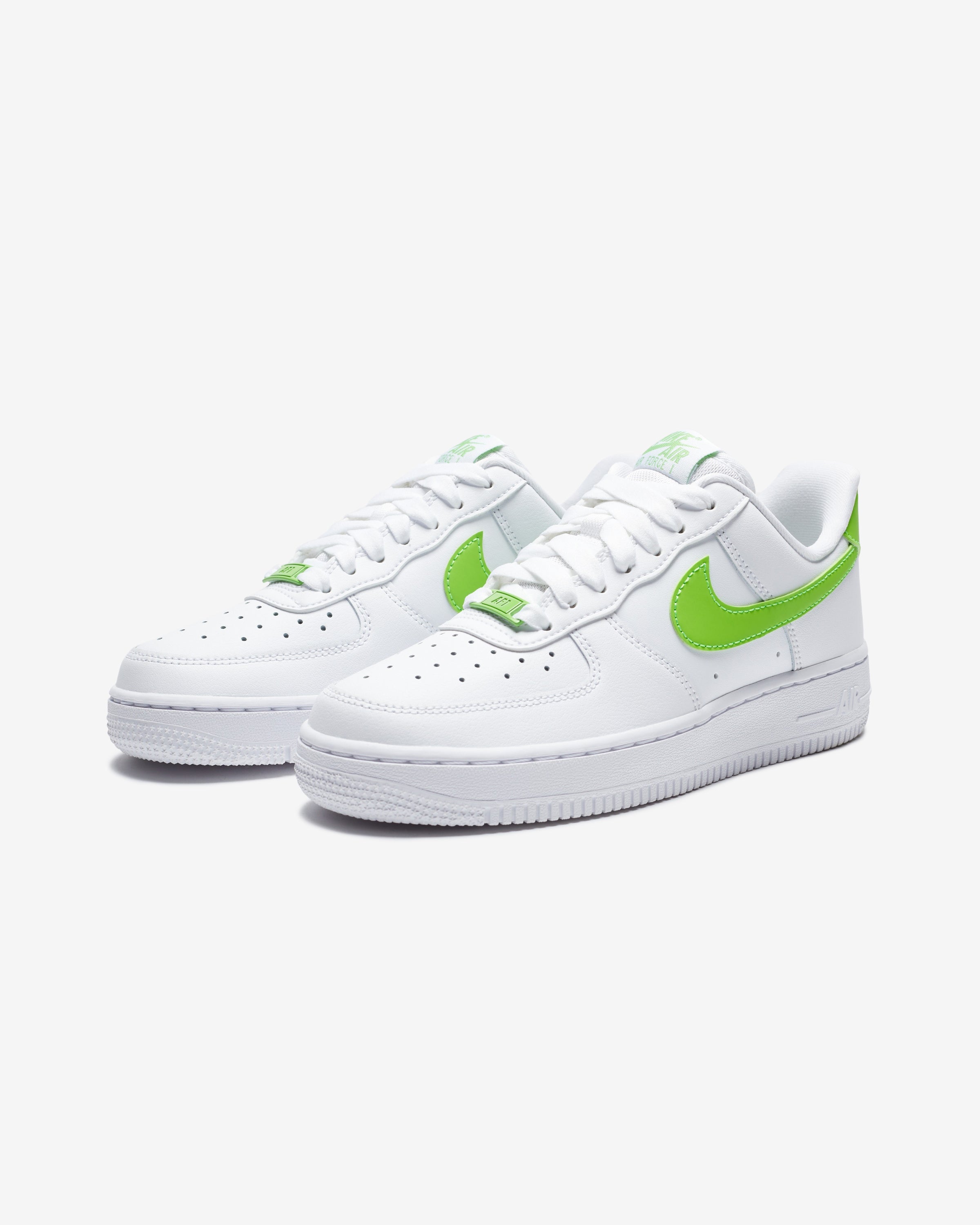 NIKE WOMEN'S AIR FORCE 1 '07 - WHITE/ ACTIONGREEN