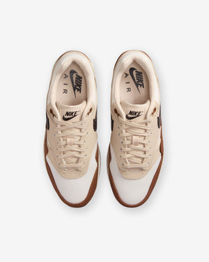 NIKE WOMEN'S AIR MAX 1 '87 - VELVETBROWN/ SANDDRIFT/ SAIL