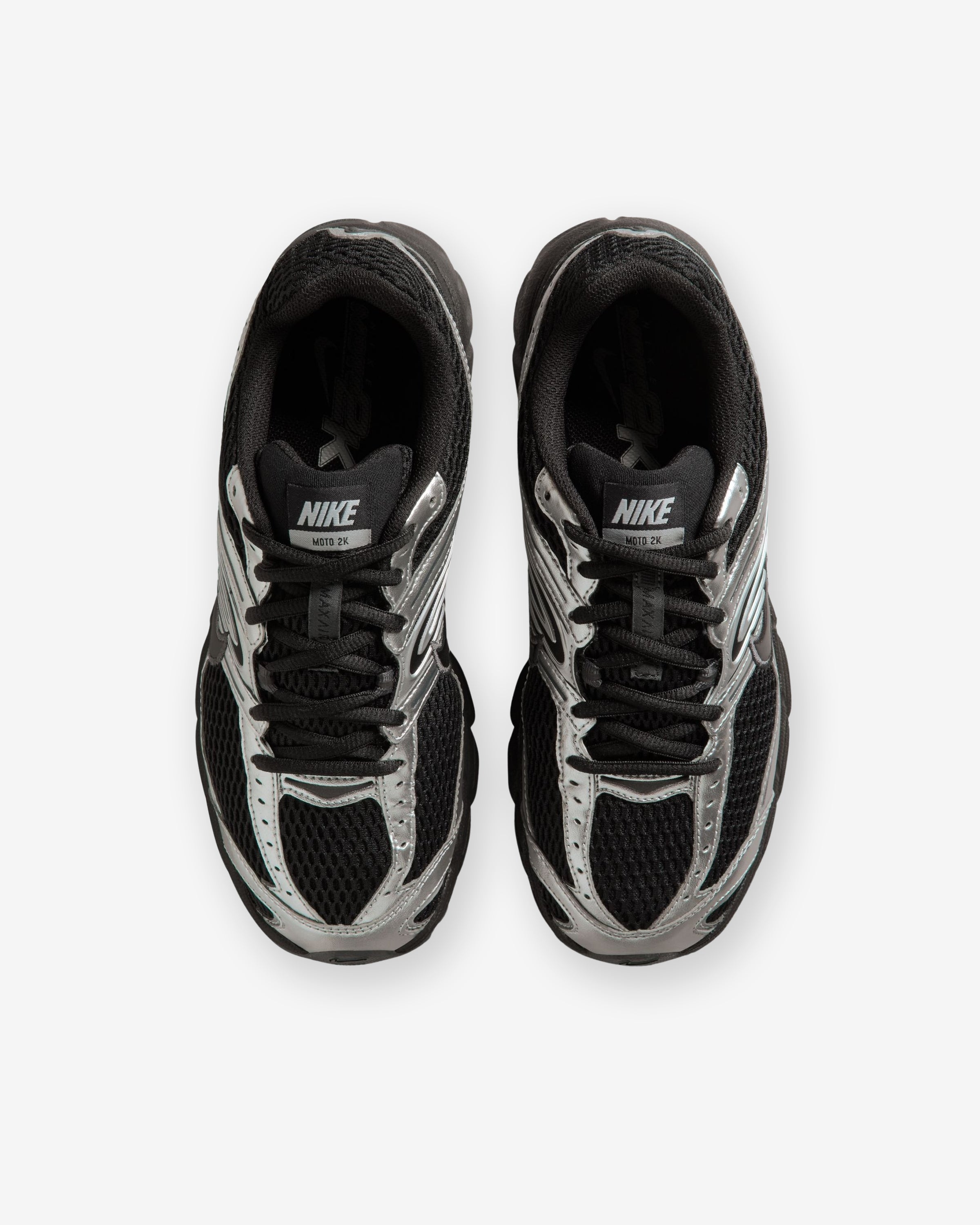 NIKE WOMEN'S AIR MAX MOTO 2K - BLACK/ METALLICSILVER