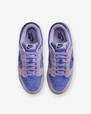 NIKE WOMEN'S DUNK LOW SE - HYDRANGEAS/ DEEPROYALBLUE