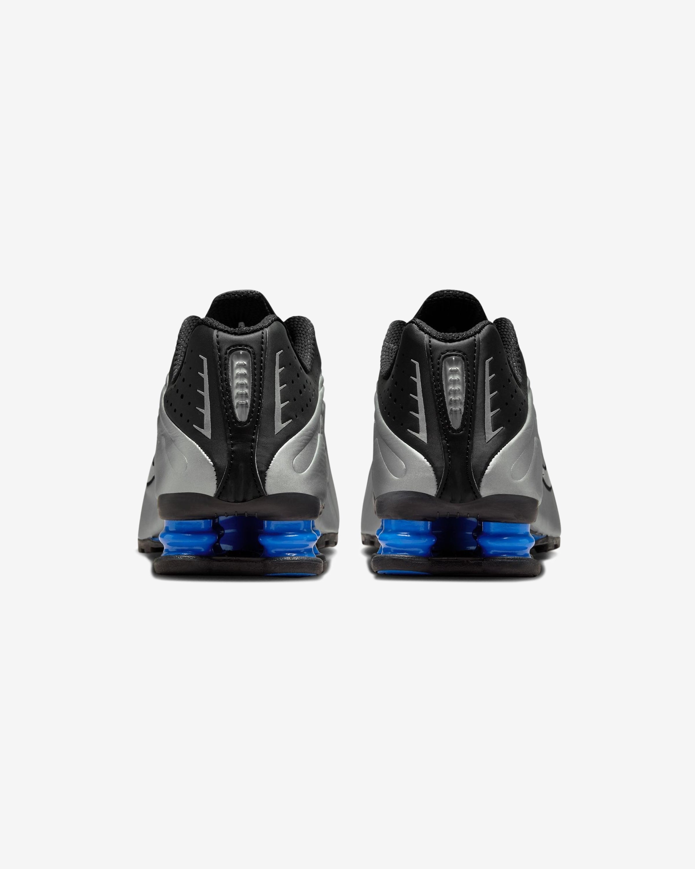 NIKE WOMEN'S SHOX R4 - BLACK/ METALLICSILVER/ RACERBLUE