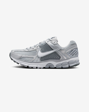 NIKE ZOOM VOMERO 5 - WOLFGREY/ WHITE/ METALLICSILVER