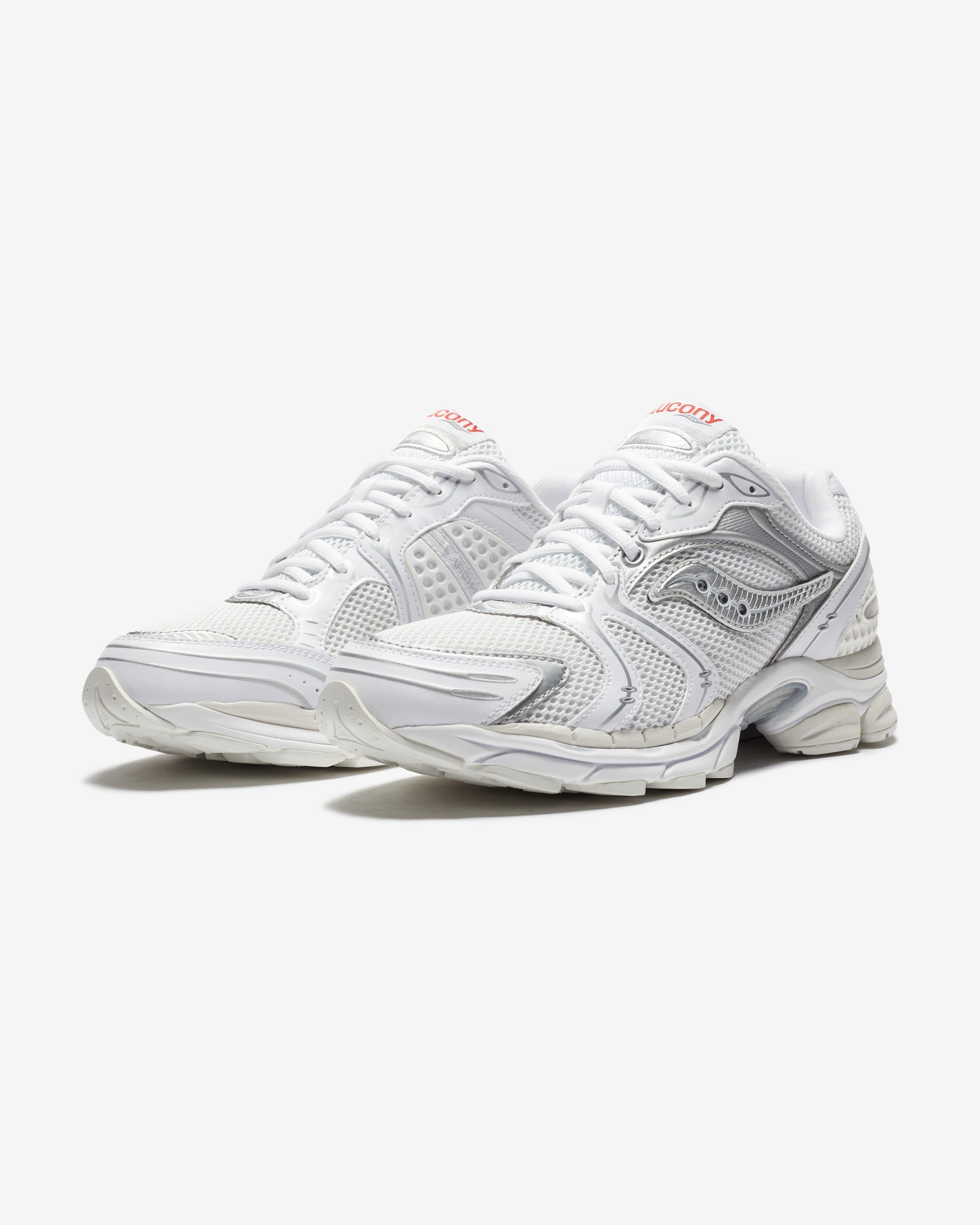 SAUCONY PROGRID TRIUMPH 4 - WHITE/ SILVER