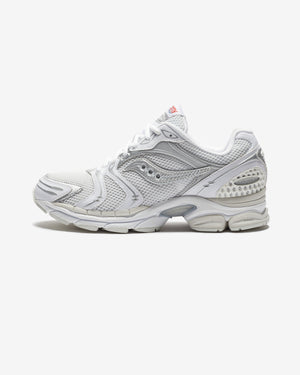 SAUCONY PROGRID TRIUMPH 4 - WHITE/ SILVER