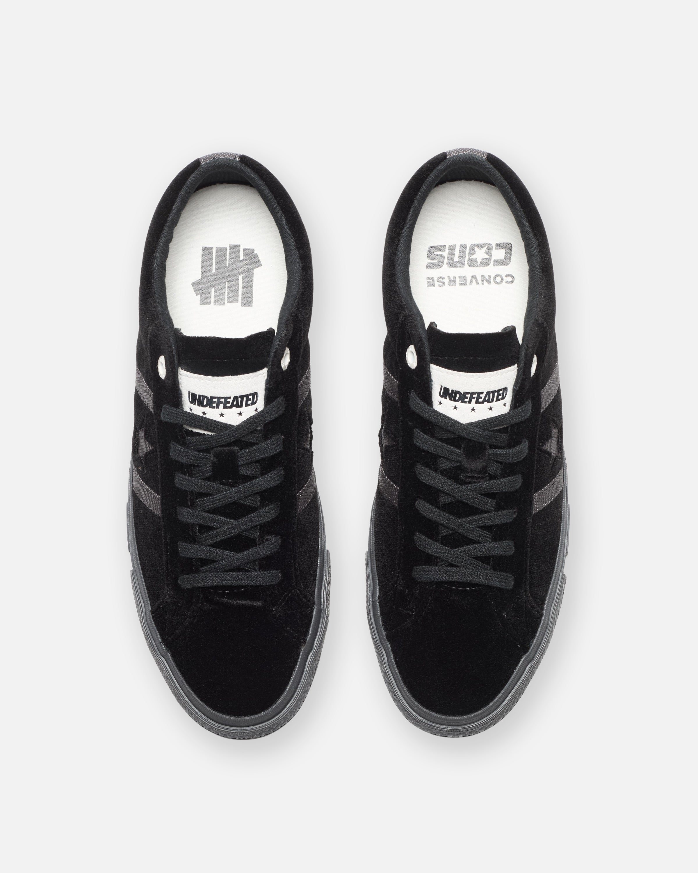 UNDEFEATED X CONVERSE ONE STAR ACADEMY PRO OX BLACK Undefeated