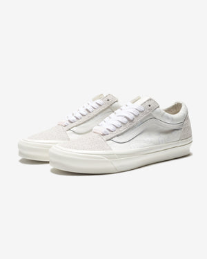 UNDEFEATED X VANS OG OLD SKOOL LX - WHITE