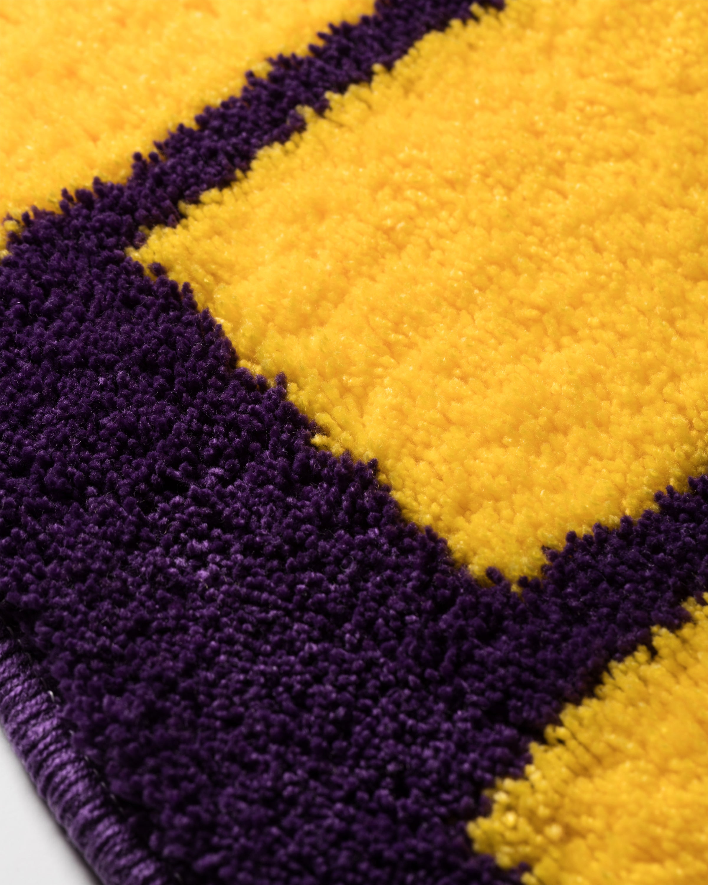 UNDEFEATED ICON BATH MAT - PURPLE/ GOLD