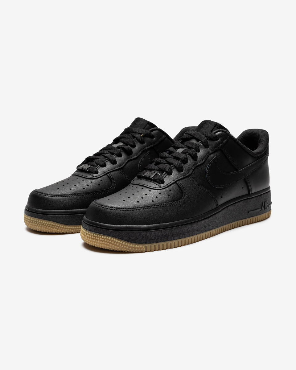 NIKE AIR FORCE 1 '07 - BLACK/ GUMLIGHTBROWN â Undefeated