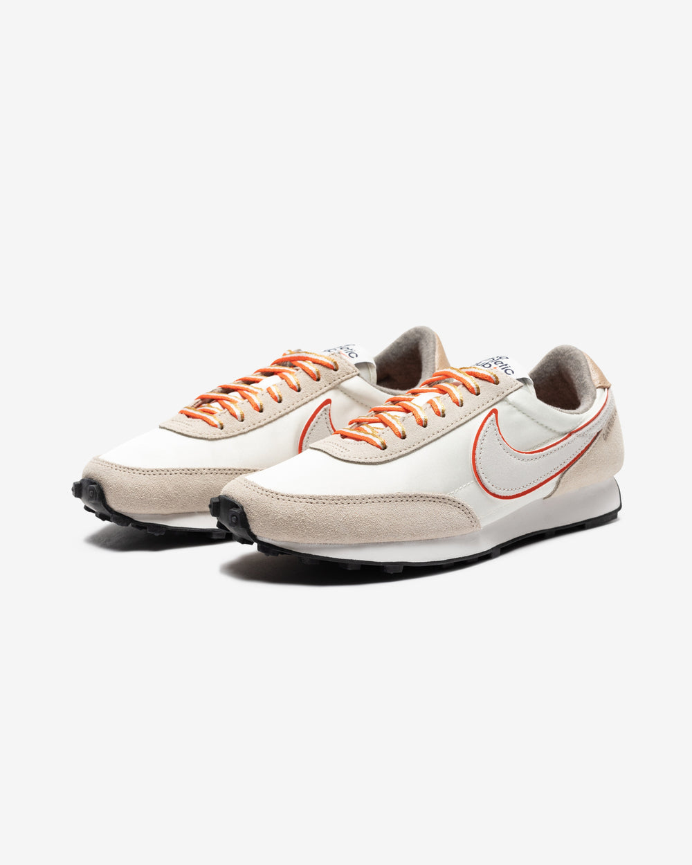 NIKE WOMEN'S DAYBREAK SE - SAIL/ SUMMITWHITE/ RUSHORANGE - - / 6